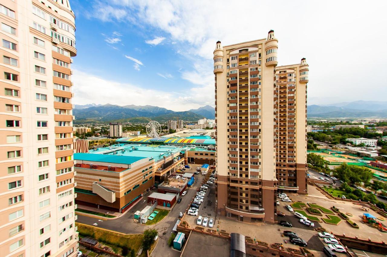 2 Ком Студия На 18 Этаже С Панорамным Видом На Горы В Жк Мега Тауер Almaty Ngoại thất bức ảnh